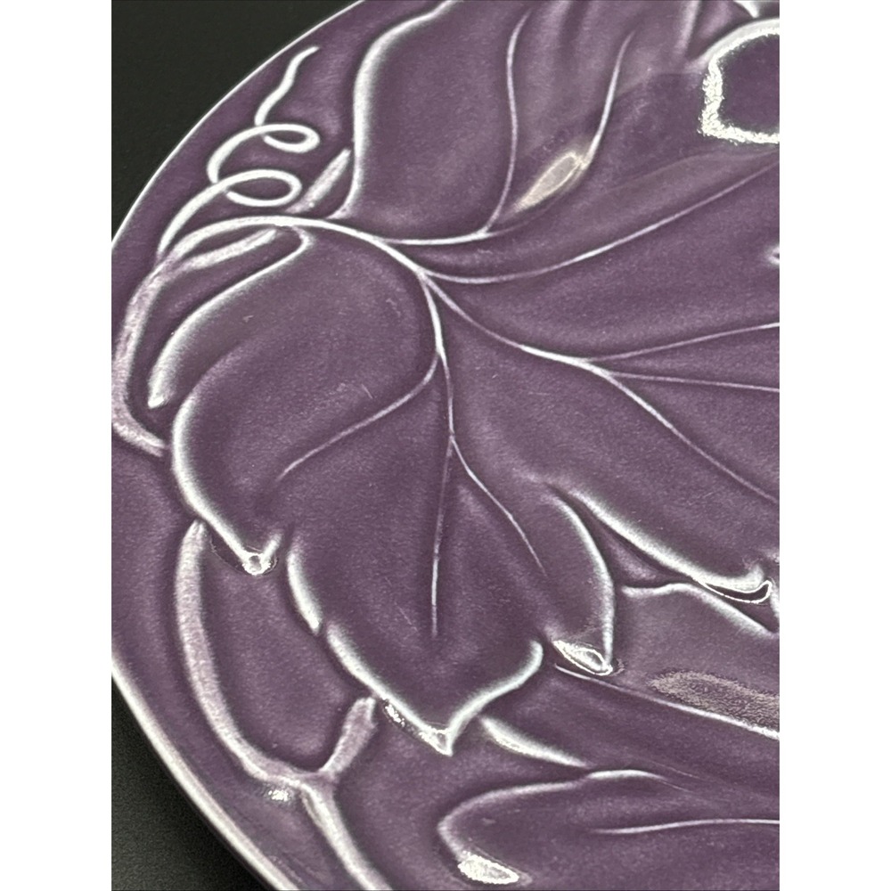 Vintage Pfaltzgraff Merlot Buffet Plate 9" Purple Sculpted Grape Leaves USA - Picture 2 of 4
